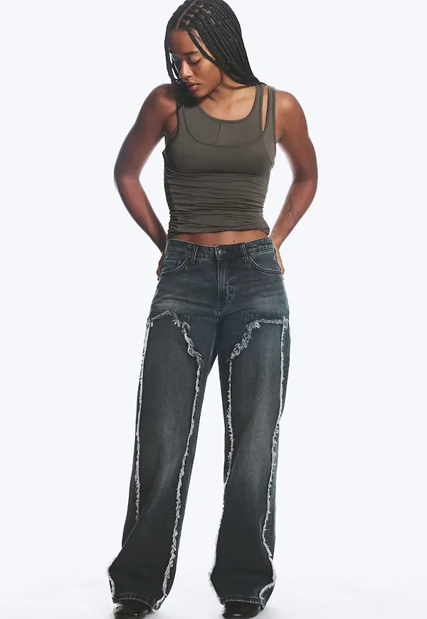 Ample Frayed Low Rise Loose Wide Jeans