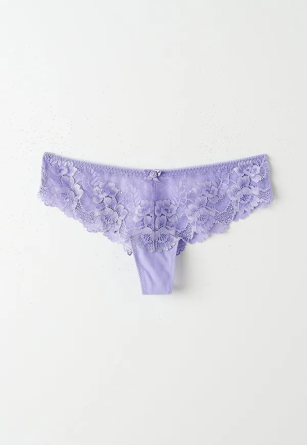 Annie lace string