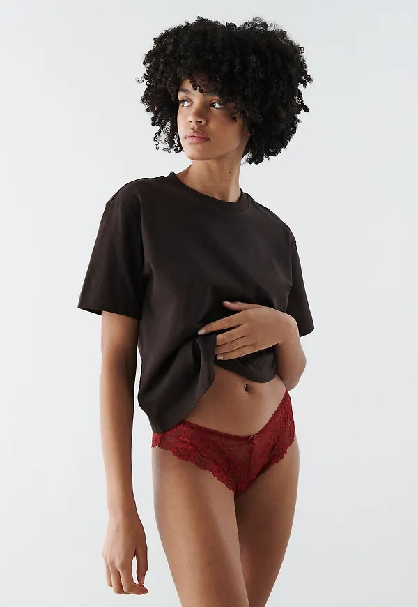 Annie lace string string