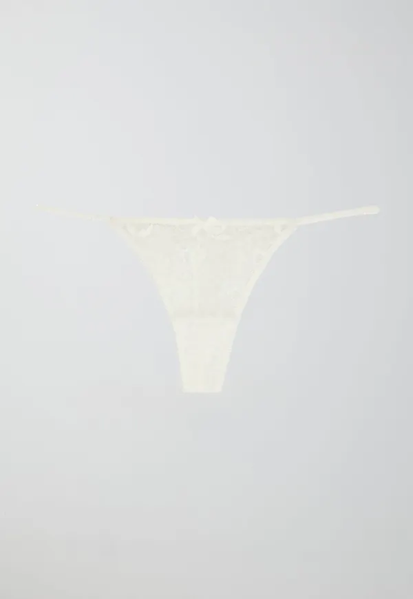 Annie lace thong