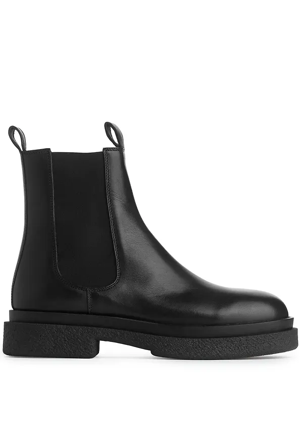 Arket Grova Chelseaboots Svart i storlek 38