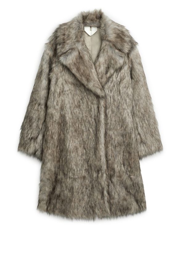 Arket Kappa I Fuskpäls Beige, Kappor i storlek 36