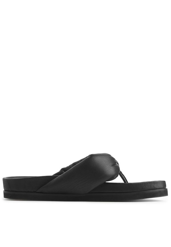 Arket Thong Leather Slides Black, Badtofflor i storlek 40 och färg Svart
