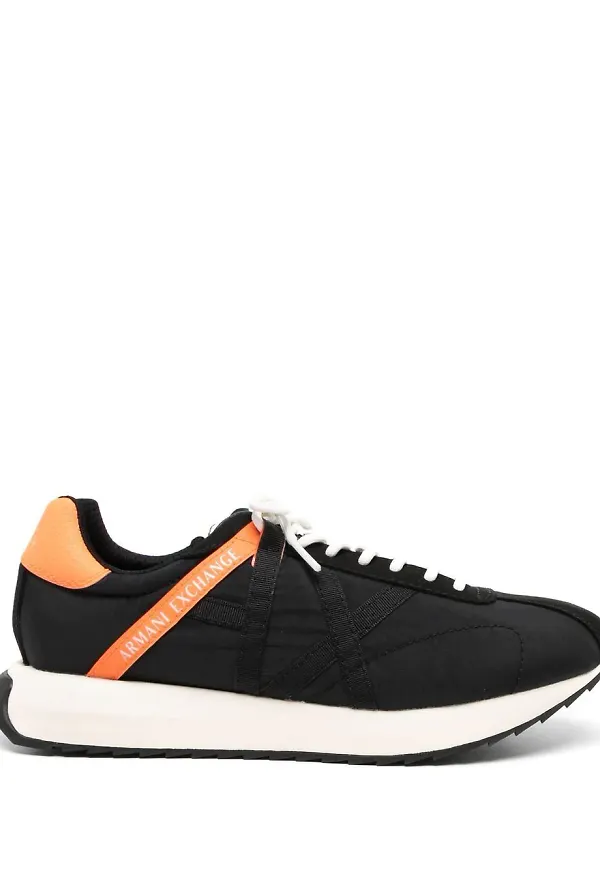 Armani Exchange sneakers med logotyp - Svart