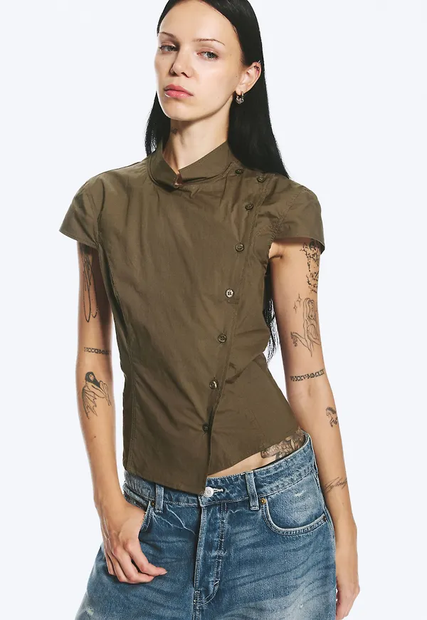 Asymmetric buttoned top