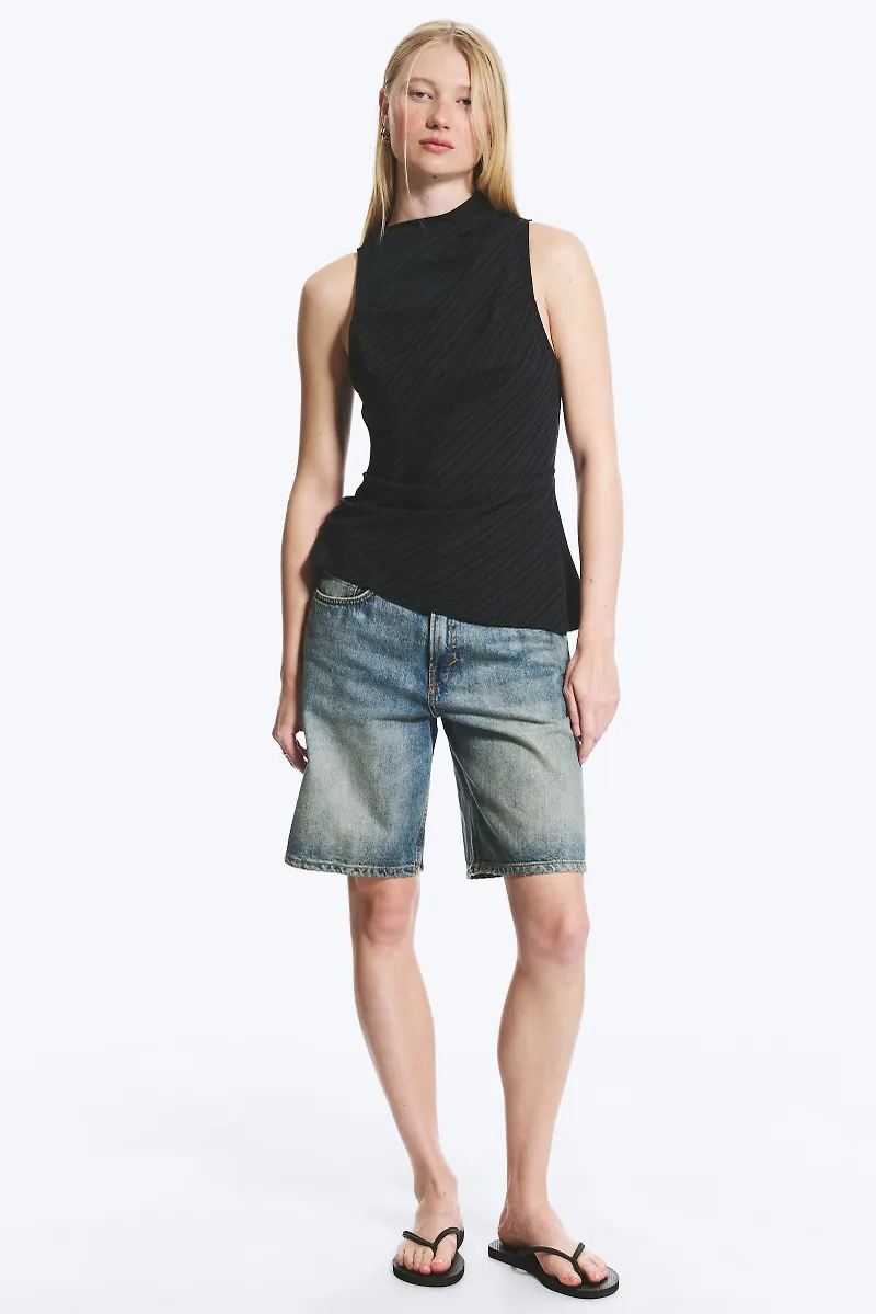 Asymmetric Sleeveless Suiting Top