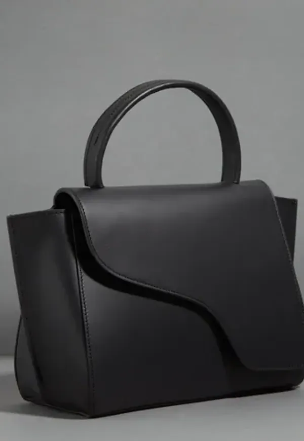 ATP ATELIER - Svart - Arezzo Leather Handbag