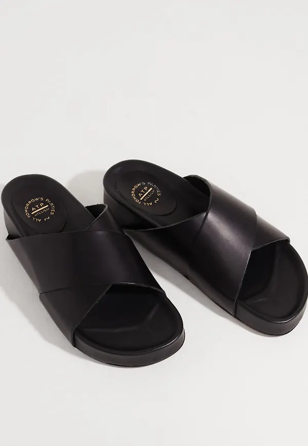 ATP ATELIER - Svart - Urbino Leather Everyday Sandals