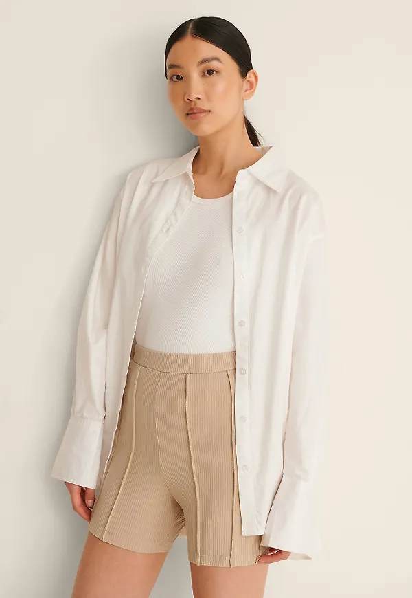 NA-KD Bikershorts med sömdetalj - Beige