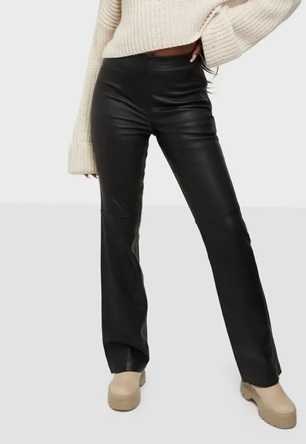 Y.A.S Yaszella Hw Bootcut Leather Pant Byxor