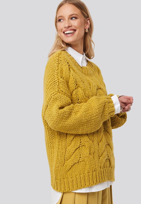 NA-KD Trend Wool Blend Round Neck Heavy Knitted Cable Sweater - Yellow
