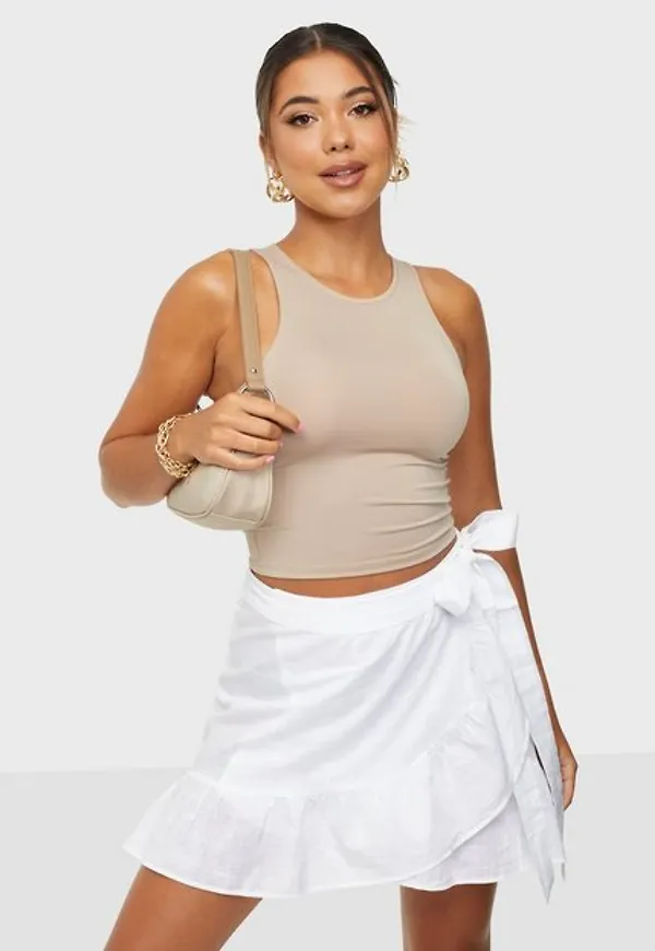 NLY Trend Wrapped Frill Skirt Minikjolar Vit
