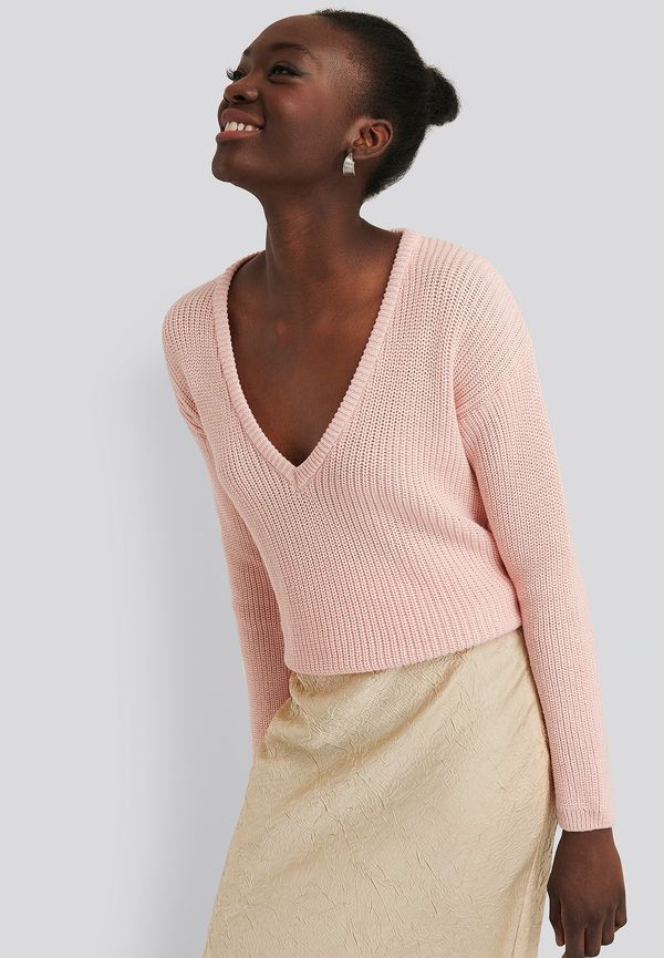NA-KD Deep Front V-neck Knitted Sweater - Pink