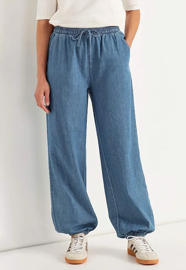 Ballongbyxa i lätt denim med hög midja