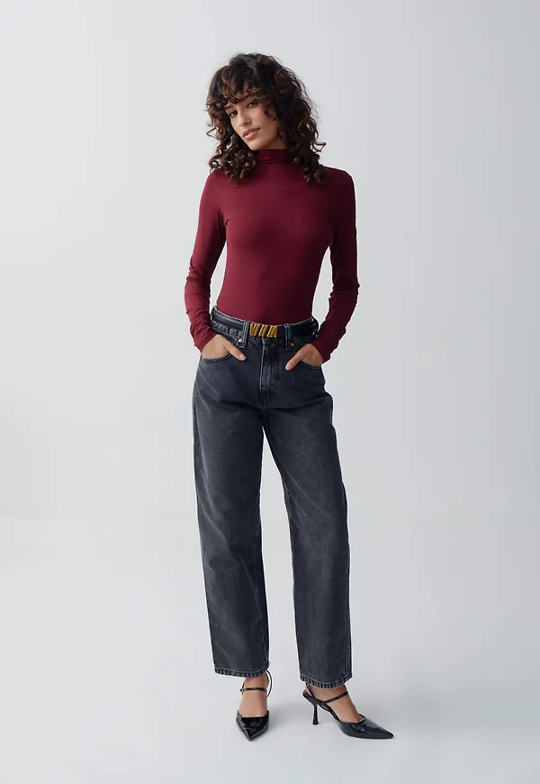 Barrel jeans