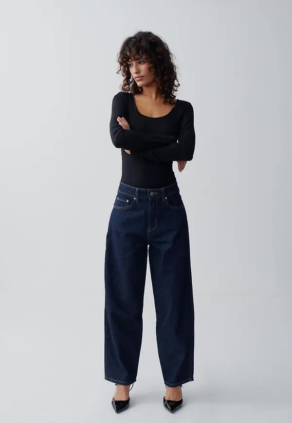 Gina Tricot - Barrel jeans - highwaist jeans - Blå - 32 - Dam