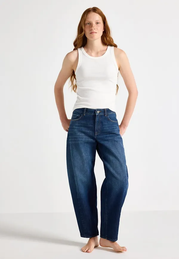BARREL jeans med ankellängd