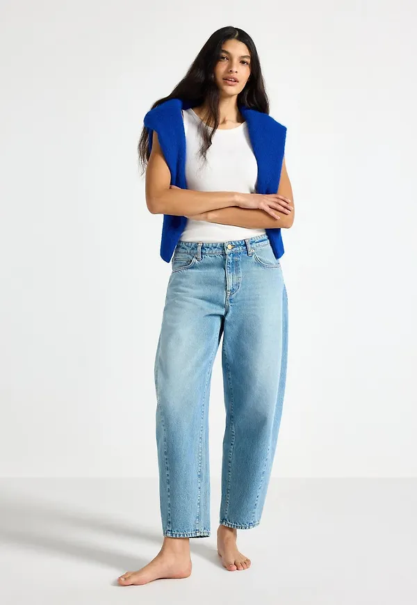 BARREL jeans med ankellängd
