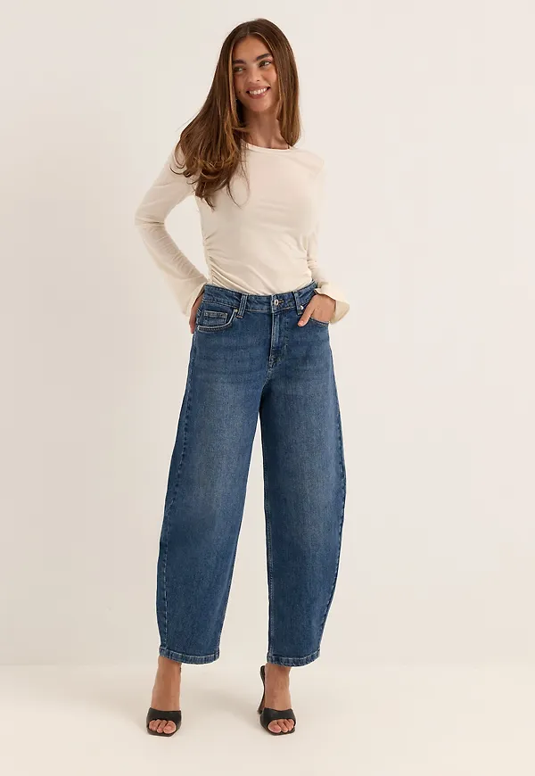 Barrel Leg Jeans