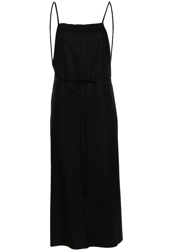 Baserange Yumi Apron midiklänning - Svart