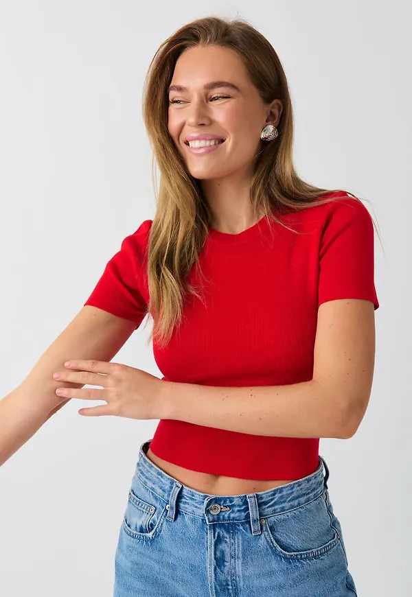 Basic knitted top