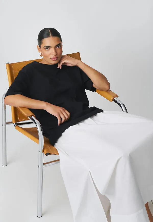 Basic oversized tee