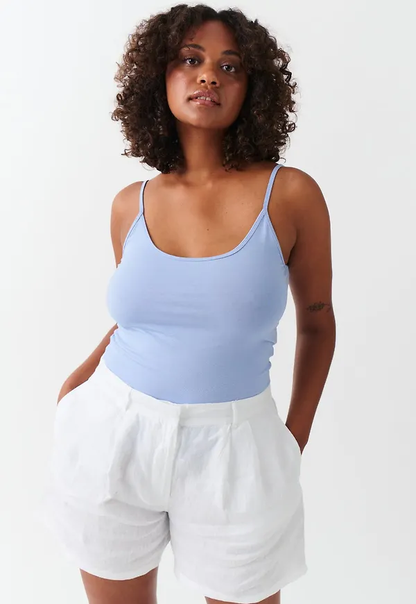 Basic strap singlet