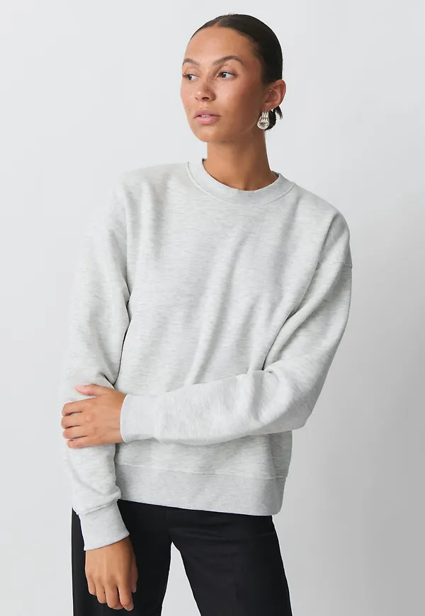 Basic sweater