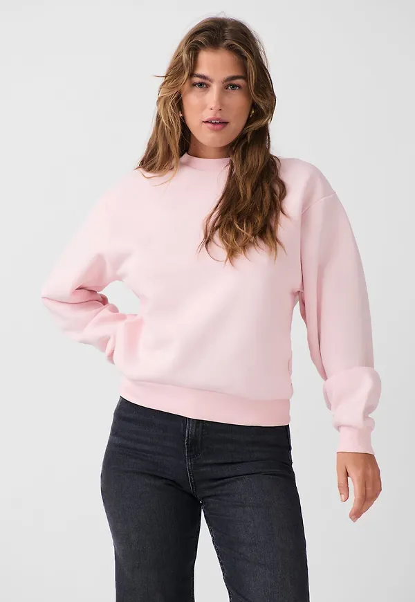 Basic sweater