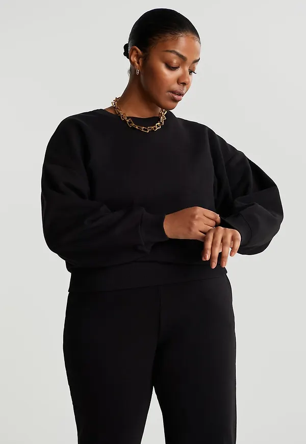Basic sweater