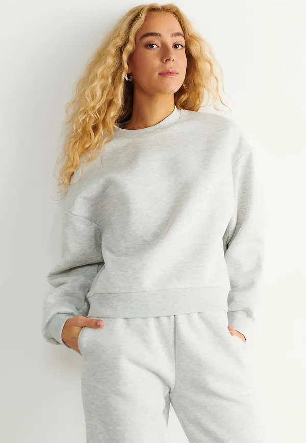 Basic sweater