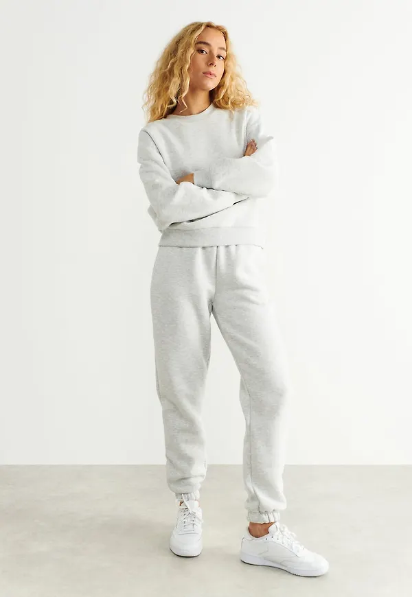 Basic sweatpants