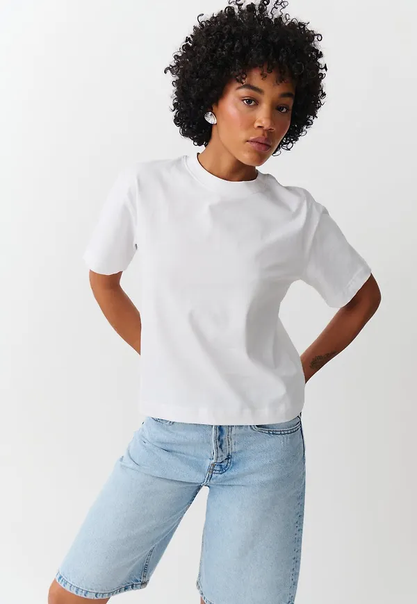 Basic tee