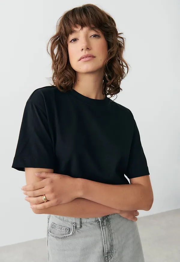 Basic tee