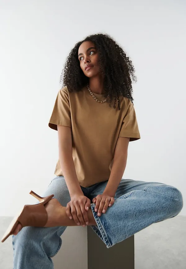 Basic tee