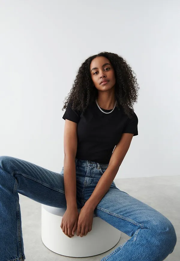 Basic tight top