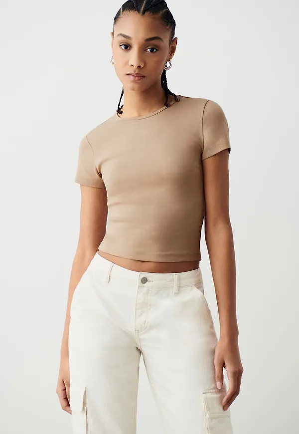 Basic tight top