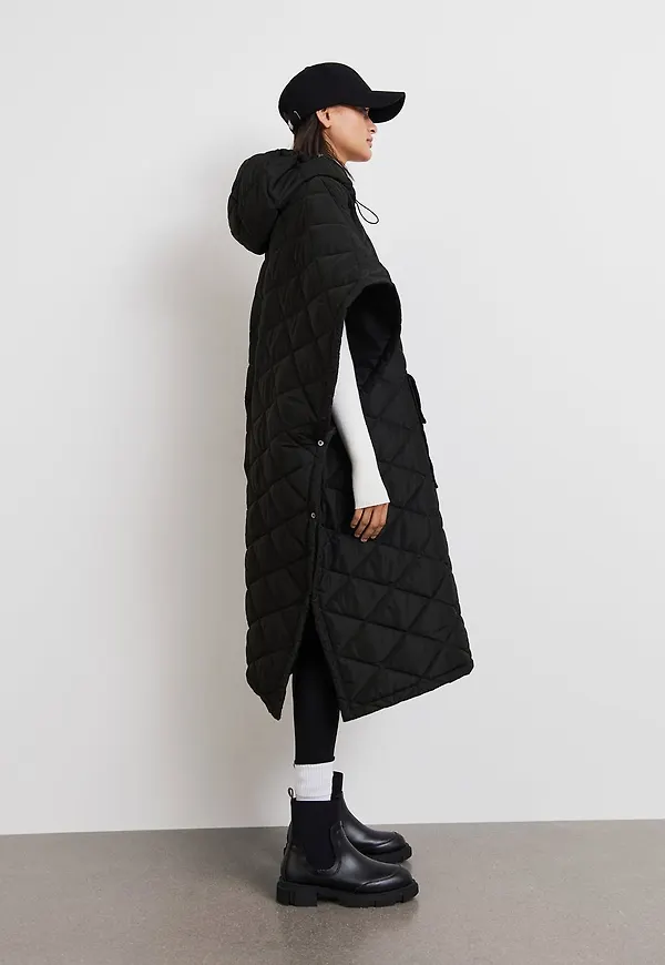 Bea quilted cape