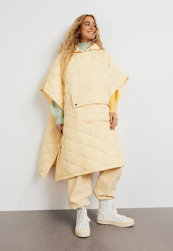 Bea Quilted cape
