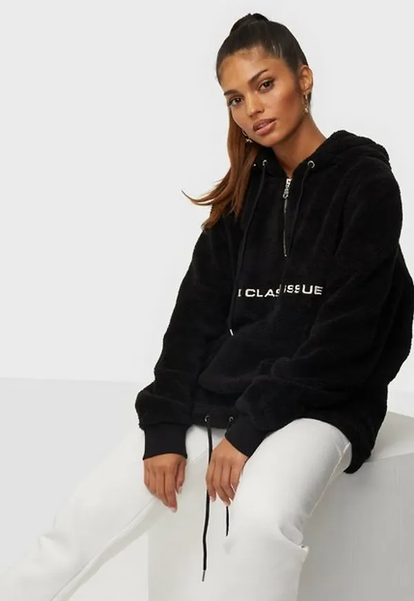 THE CLASSY ISSUE Cozy Hoodie Hoodies Black