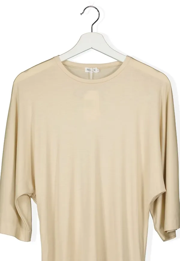 Beige T-shirt