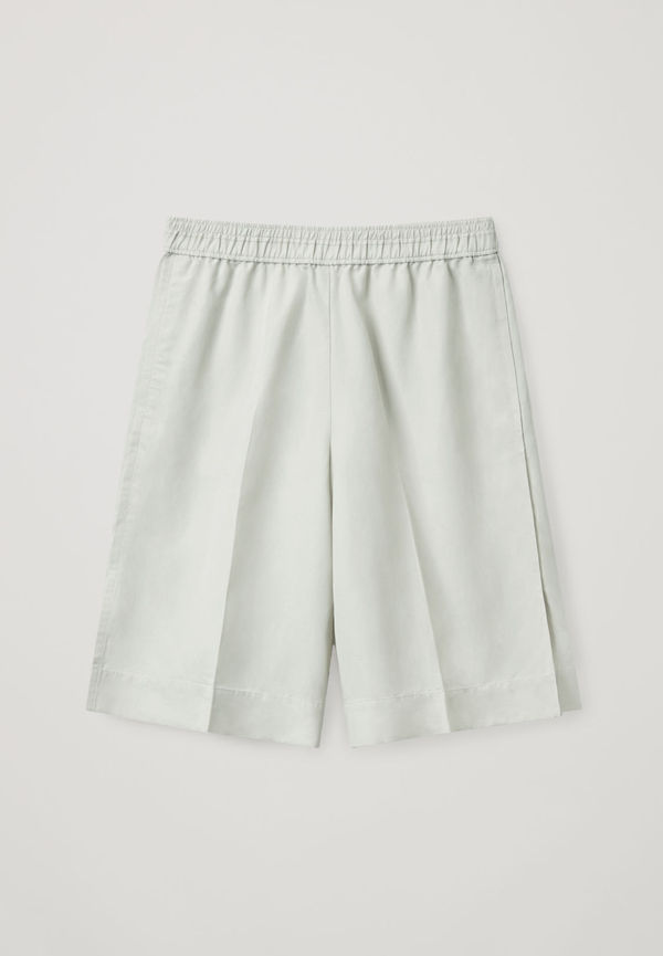 BERMUDA SHORTS