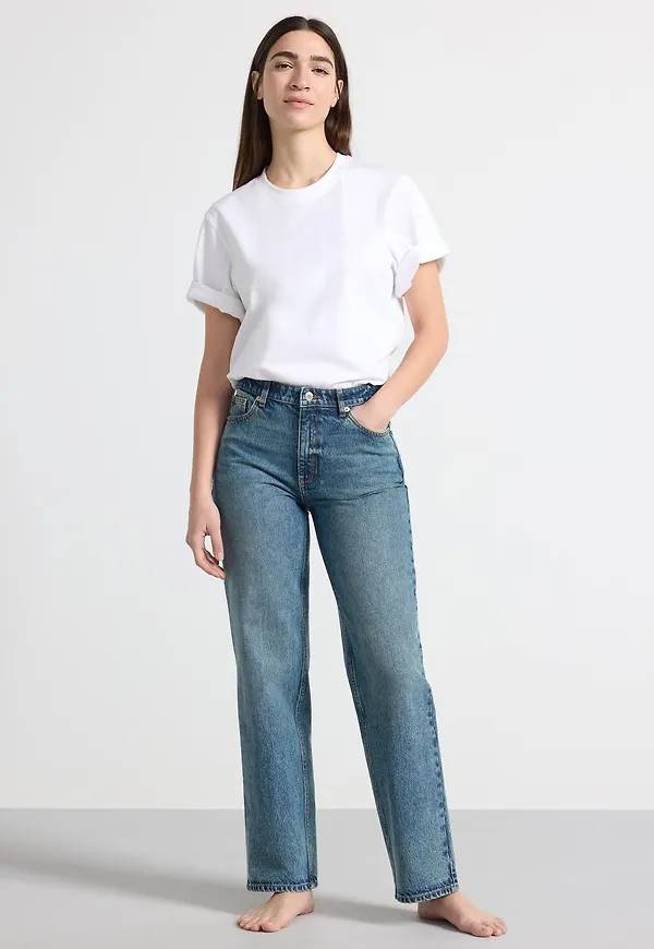 STRAIGHT Betty jeans med hög midja