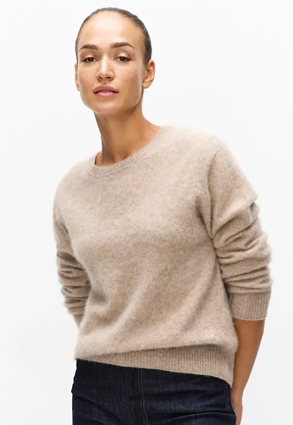 Bianca R-neck sweater