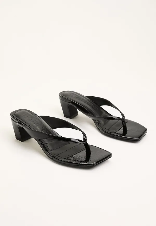 Biaspice Toe Post Faux Leather