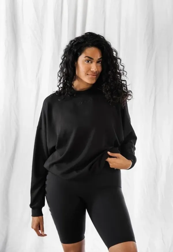 Black Comfy Sweatshirt