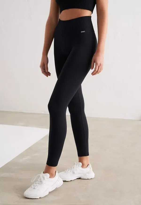 Black Limitless Seamless Tights