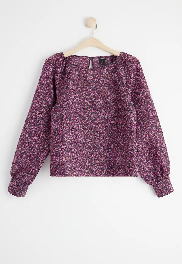 Blommig blus med lång ärm