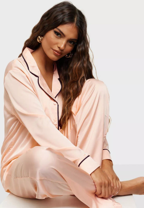 Bluebella - Pyjamas - Pink - Claudia Shirt And Trouser Set - Nattkläder