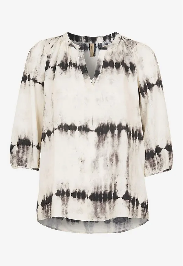 Blus Chanet